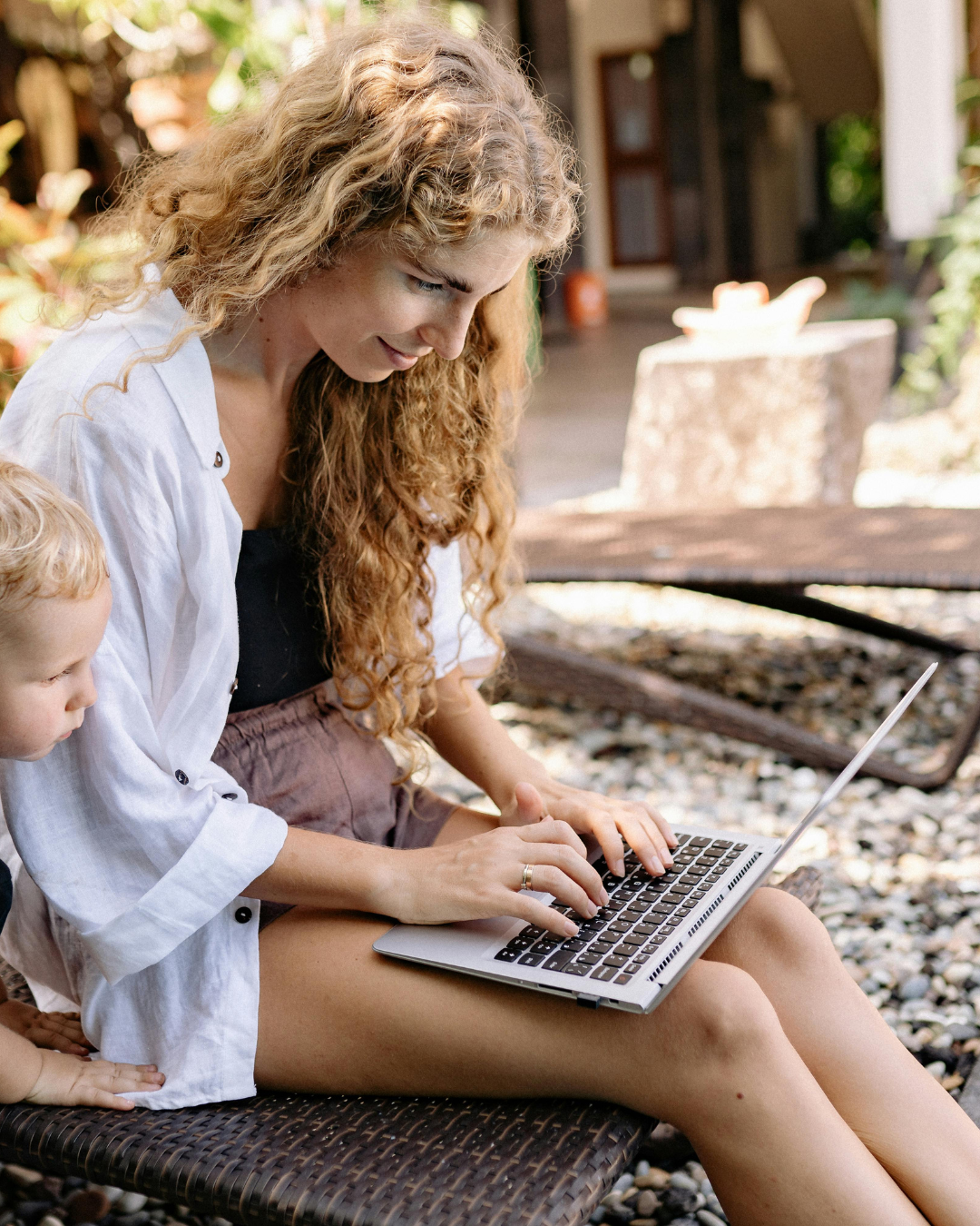 Sivutyö kotona ja realistinen lisätienesti arjen talouteen ilman kokemusta.