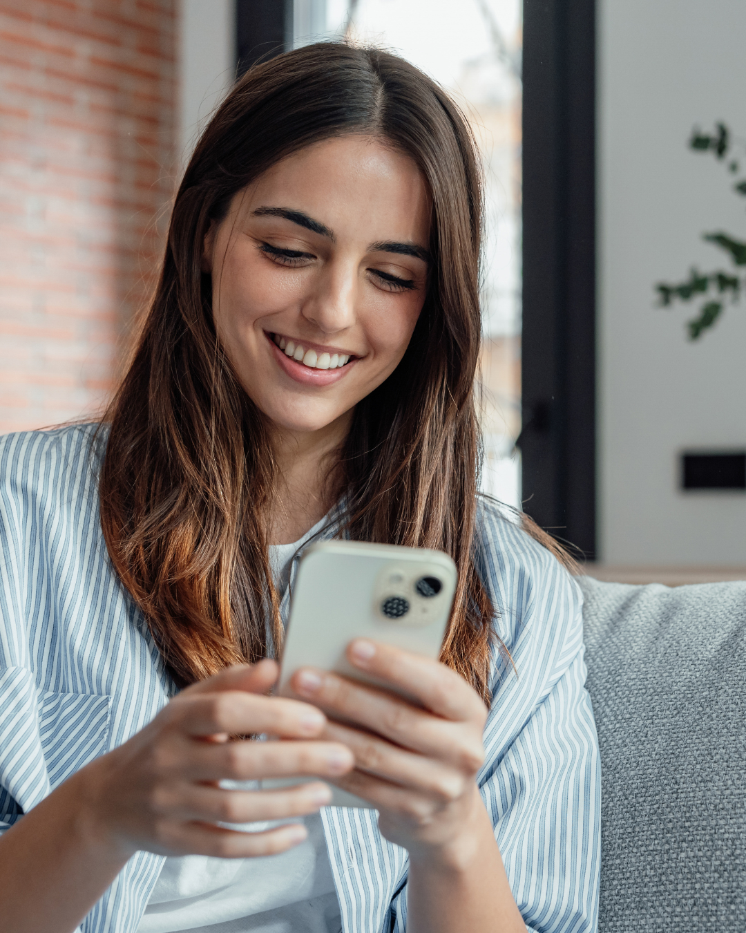 Lisätuloja kotona kyselytutkimuksiin vastaamalla puhelimella.