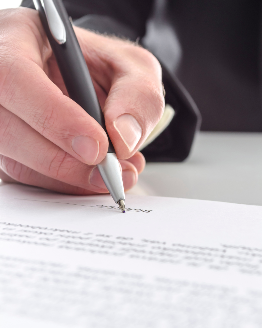 Määräaikainen vai toistaiseksi voimassa oleva sähkösopimus. Kumpi kannattaa kerrostaloasujalle.