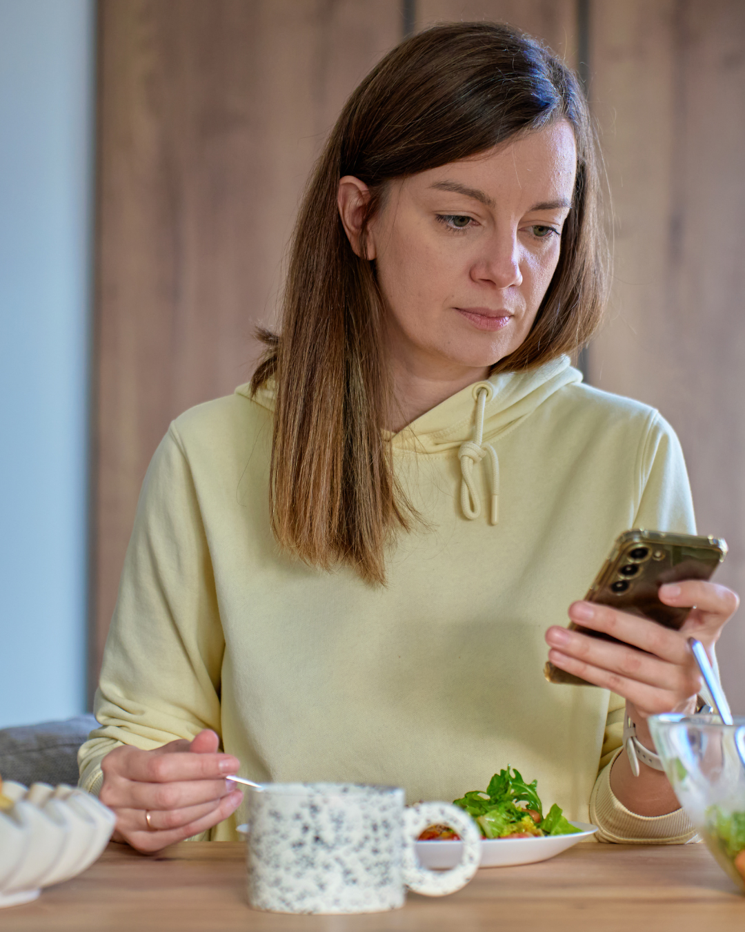 Puhelinliittymän valinta: liittymänopeus vai hinta?