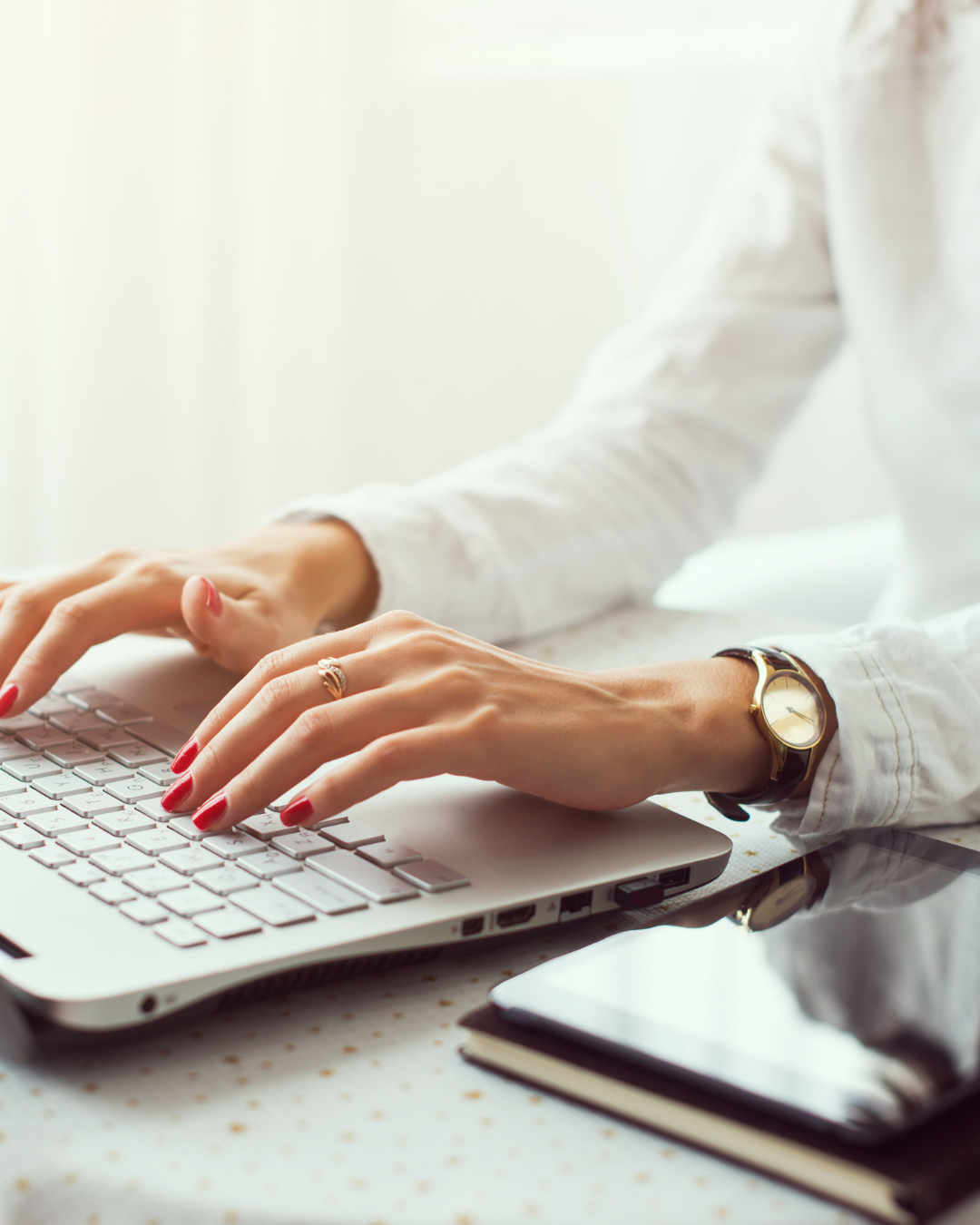 Freelance-kirjoittaminen voi olla joustava sivutyö kotona.