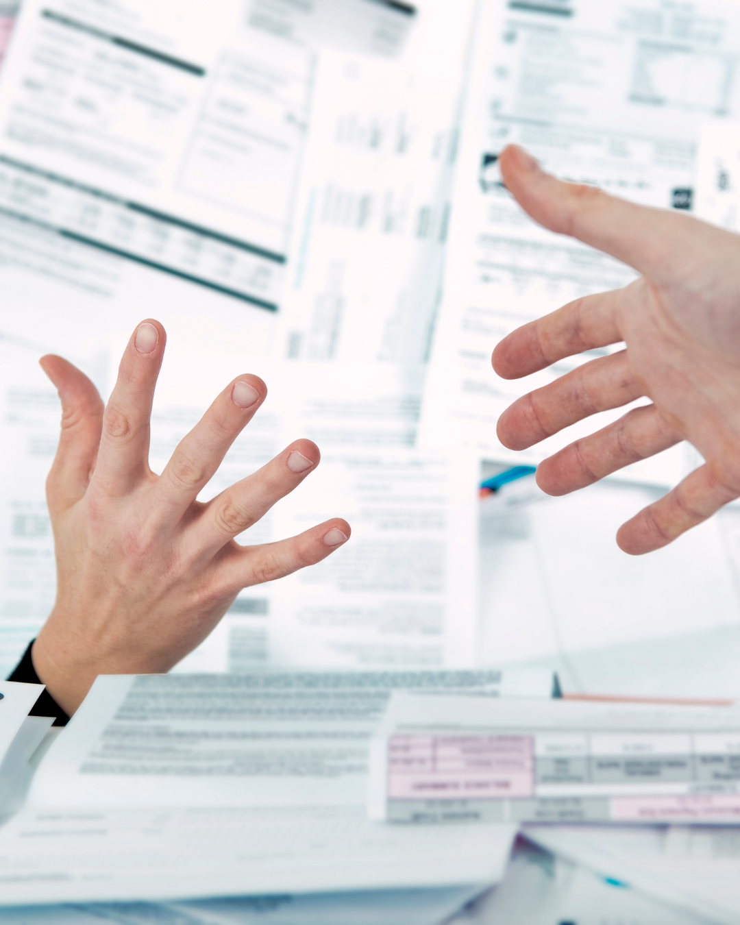 Talousvaikeuksissa apua kannattaa hakea ajoissa, ennen kuin tilanne kasvaa suuremmaksi.